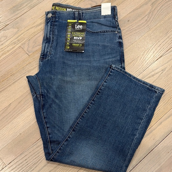 Lee Blue Relaxed Straight Fit Jeans/ Extreme Motion Tapered Leg - Picture 16 of 16